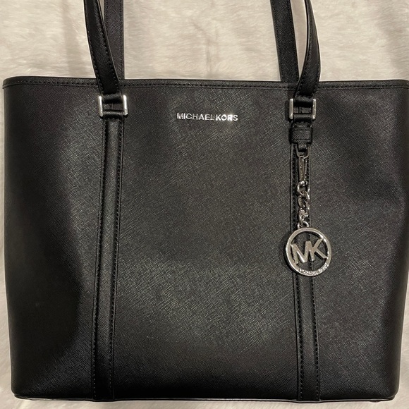 Michael Kors Black Sady Purse. Saffiano leather with silver accents - Picture 3 of 16